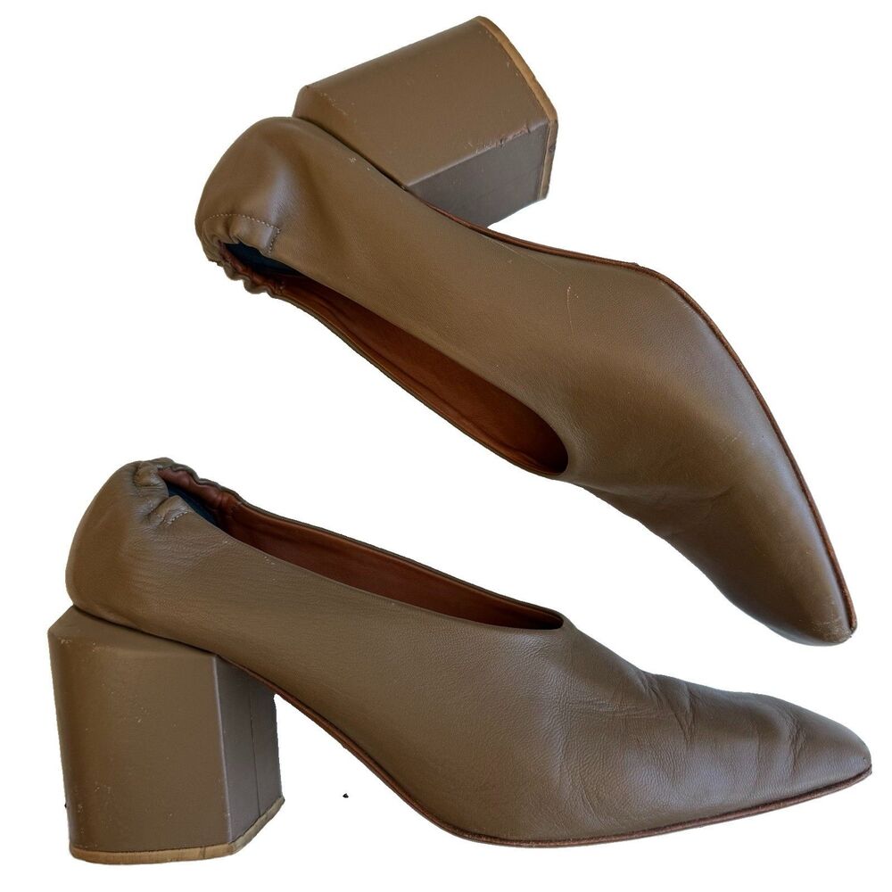 Lafayette 148 New York Nappa Leather Square Toe Pumps Olive Green Size 40 Chunky